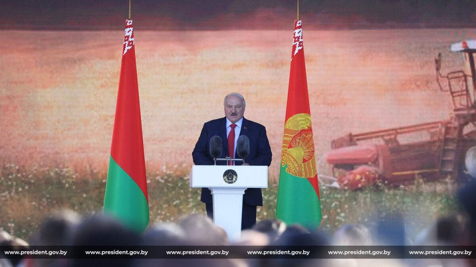 Важные акценты и новые задачи для Гродненщины и всей страны. Лукашенко принял участие в областных «Дажынках»