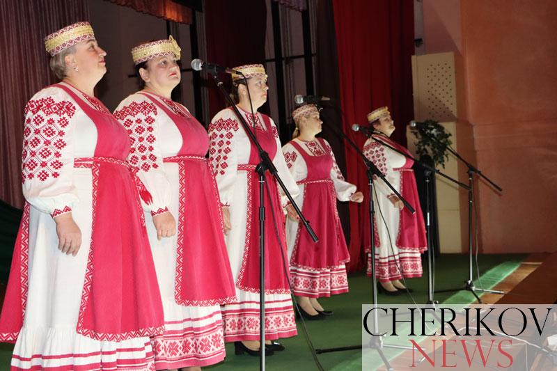 «Не просто праздник»: в Езерском СЦК прошел традиционный рапорт-отчет