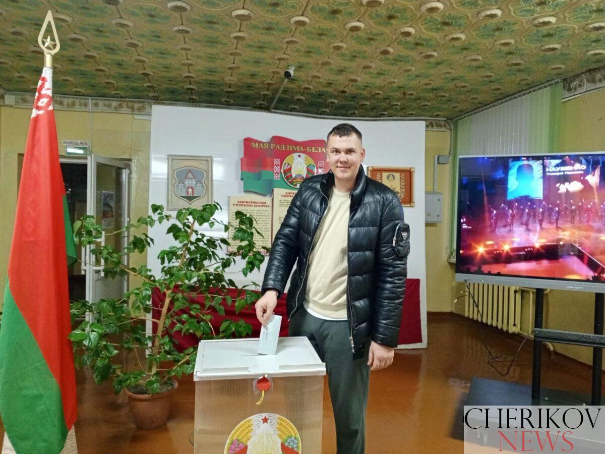 Молодежь активно принимает участие в голосовании на выборах Президента Республики Беларусь