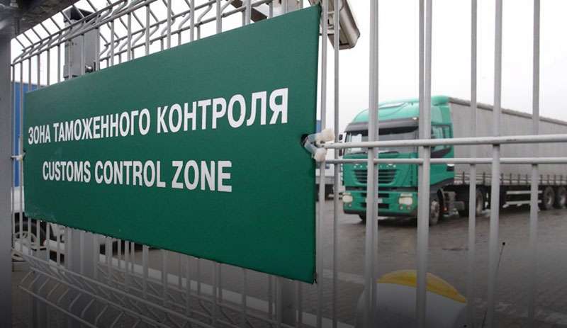 Таможенники рассказали, в каких случаях на границе придется объяснить происхождение денег
