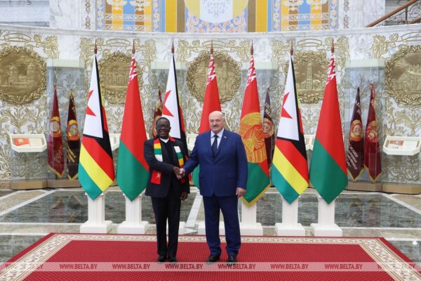 Новые совместные проекты определены на переговорах президентов Беларуси и Зимбабве