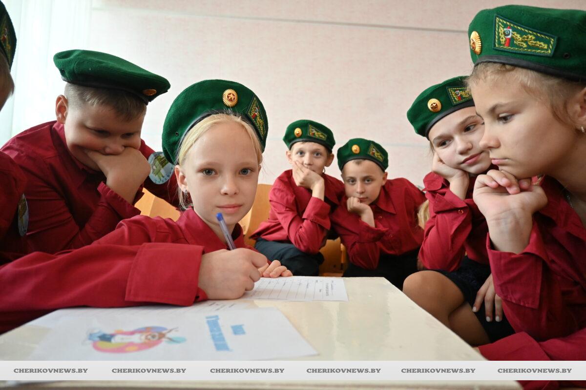 В Черикове прошел районный этап военно-патриотической игры «Зарничка»