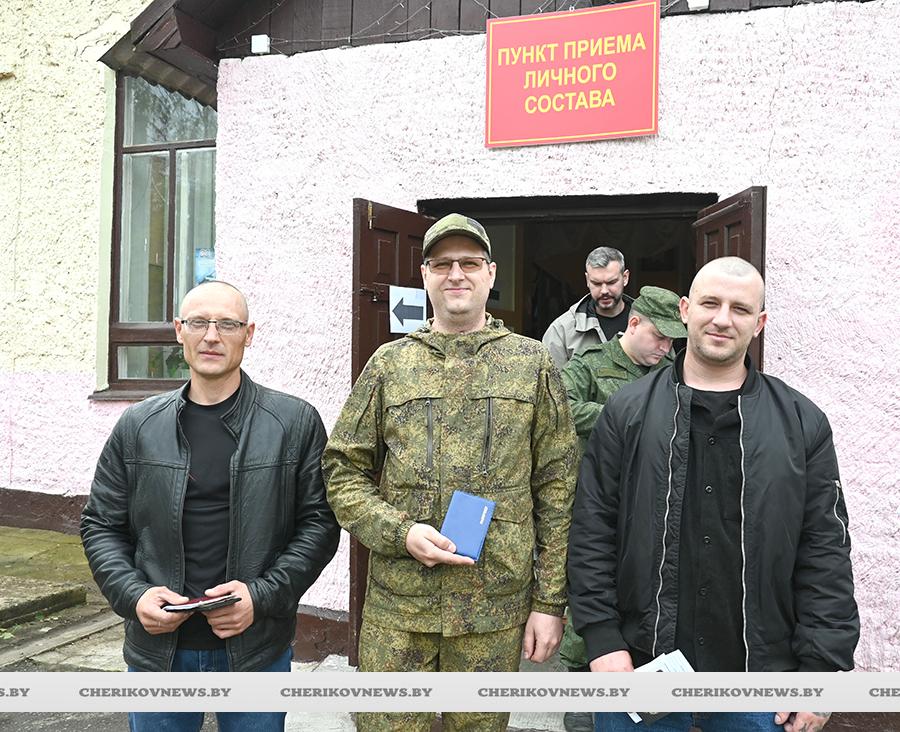 Родину защищать готовы! В Чериковском районе начались учебные сборы сил территориальной обороны
