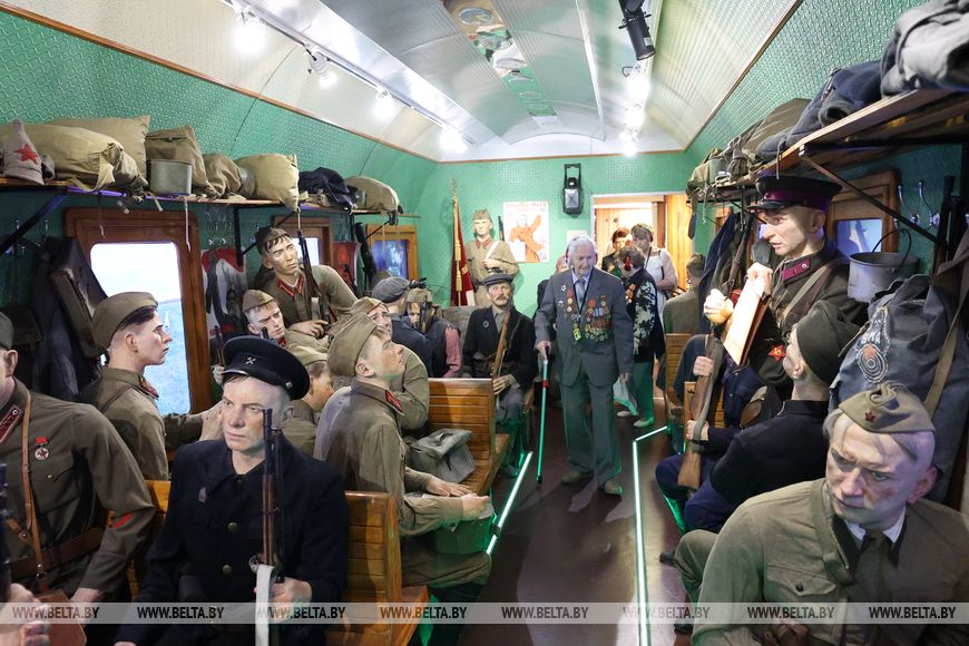 Около 24 тыс. человек посетили в Беларуси передвижной музей “Поезд Победы”