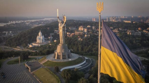 Опрос: число украинцев, пессимистично оценивающих будущее страны, выросло в девять раз