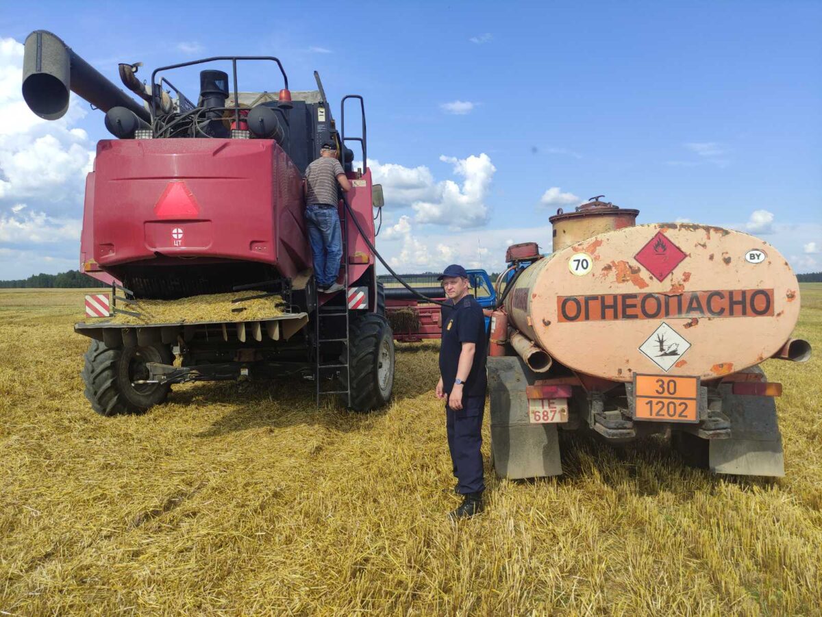 Прокуратура Чериковского района осуществляет надзор за ходом жатвы. Кого проверили и какие недостатки выявили?