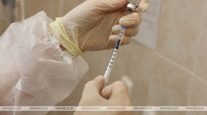 Минздрав расторгнул контракт с поставщиком вакцины против ВПЧ: не выполнены обязательства
