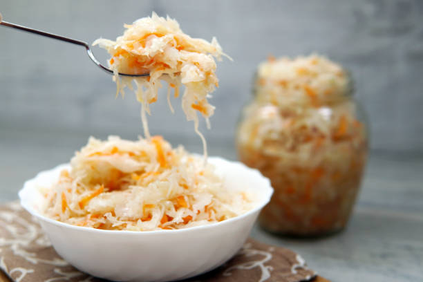 Как приготовить вкусную хрустящую квашеную капусту