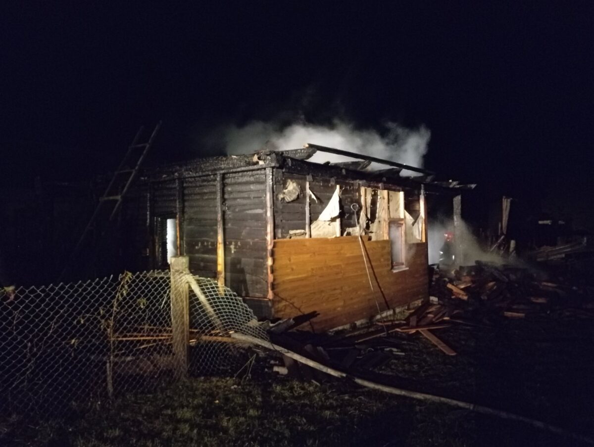 В Чериковском районе горела баня