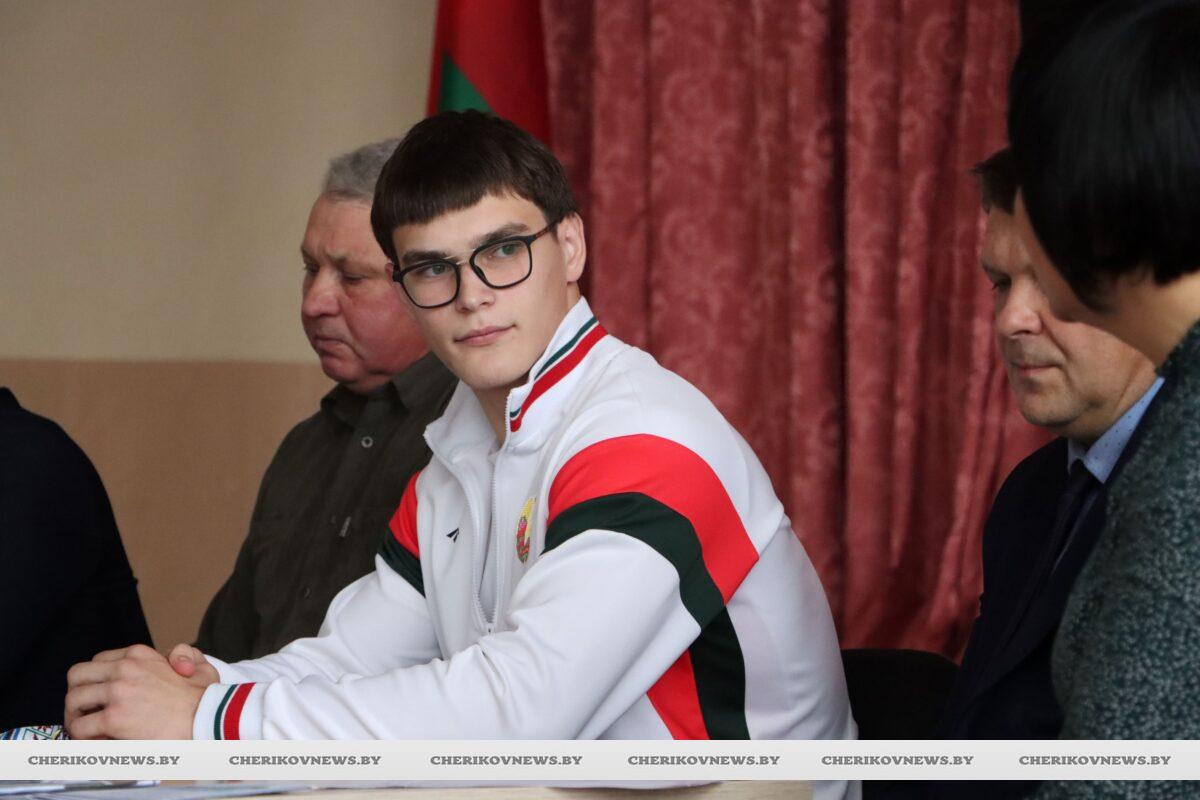 Встреча с серебряным призером ЧМ по дзюдо Максимом Строкуном прошла в его родном городе