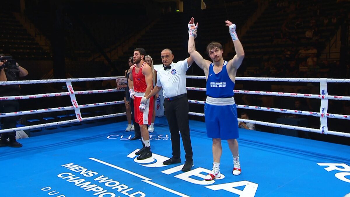 Боксер Алексей Алферов вышел в финал чемпионата мира