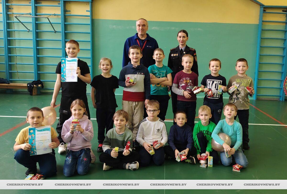 Чериковские школьники «зарядились» новогодним настроением на спортивных стартах