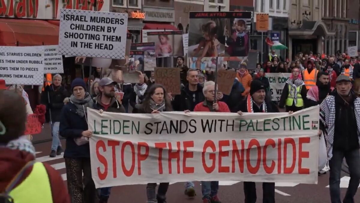 В Нидерландах прошла акция против продолжающихся атак Израиля на Газу
