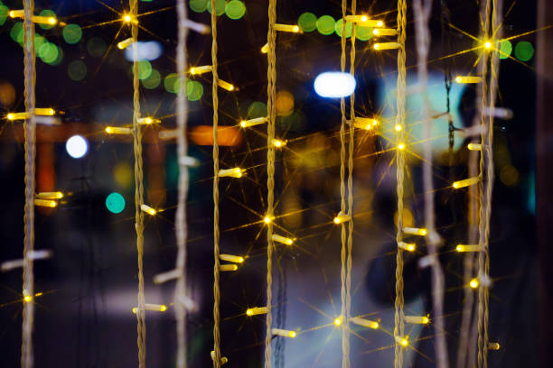 Можно ли вешать гирлянды на окна в Беларуси? Разбираем, за что реально могут оштрафовать