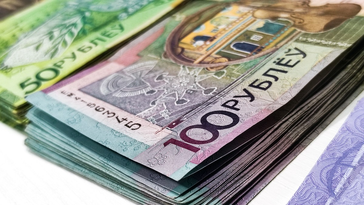 Трудовые отношения не были оформлены, теперь работодателя ждет солидная выплата в бюджет