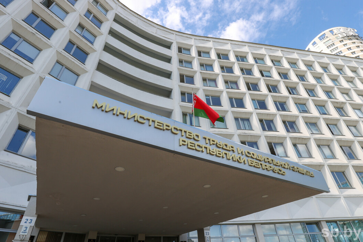 Минтруда: размер пособий семьям с детьми увеличится с февраля