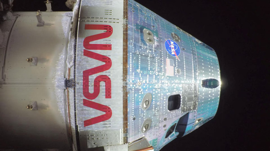 Экипаж «Артемиды-2» установил рекорд по дальности полета человека от Земли