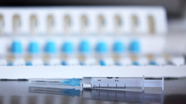 Что нужно знать о прививках взрослому человеку? Отвечаем на 8 важных вопросов