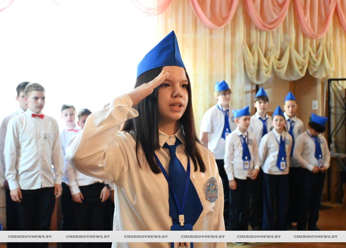 Змейка, восьмерка и ПДД: на Чериковщине выбрали лучших юных инспекторов дорожного движения