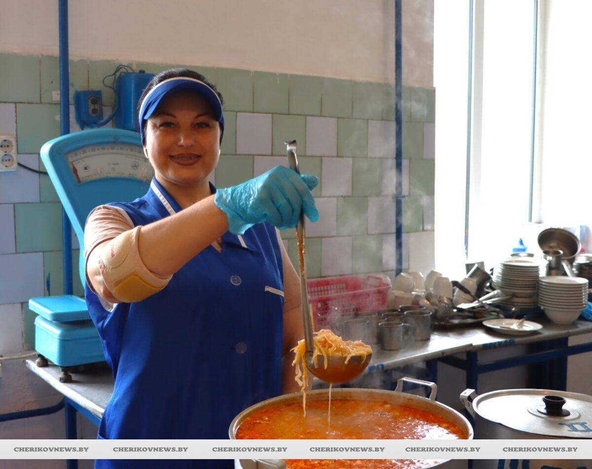 Забота о людях – приоритет! В Чериковском районе провели мониторинг условий труда аграриев