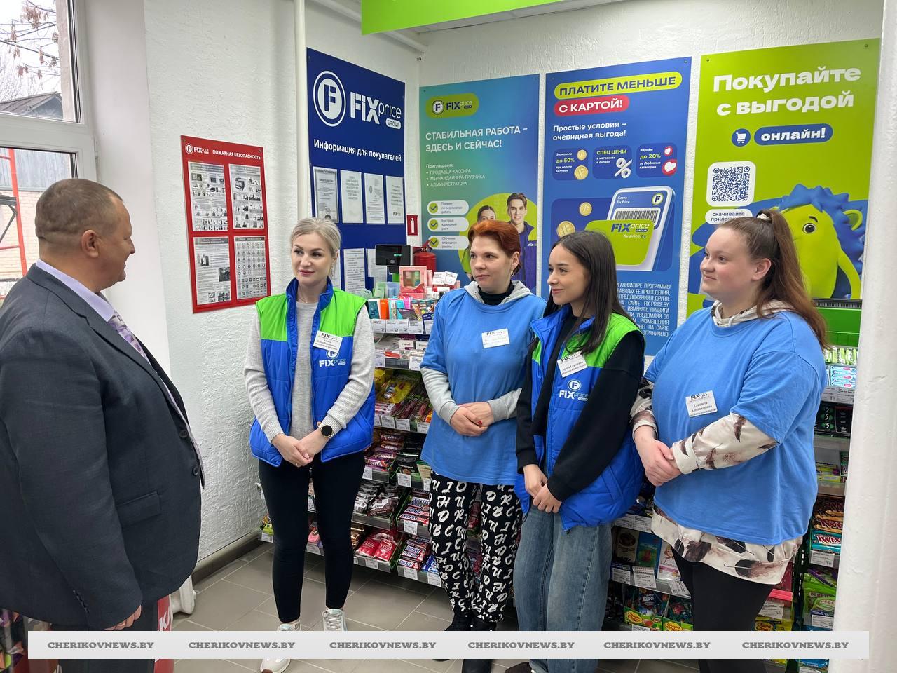 Утро началось с важной информации: коллективы торговых объектов города посетили представители районных ИПГ