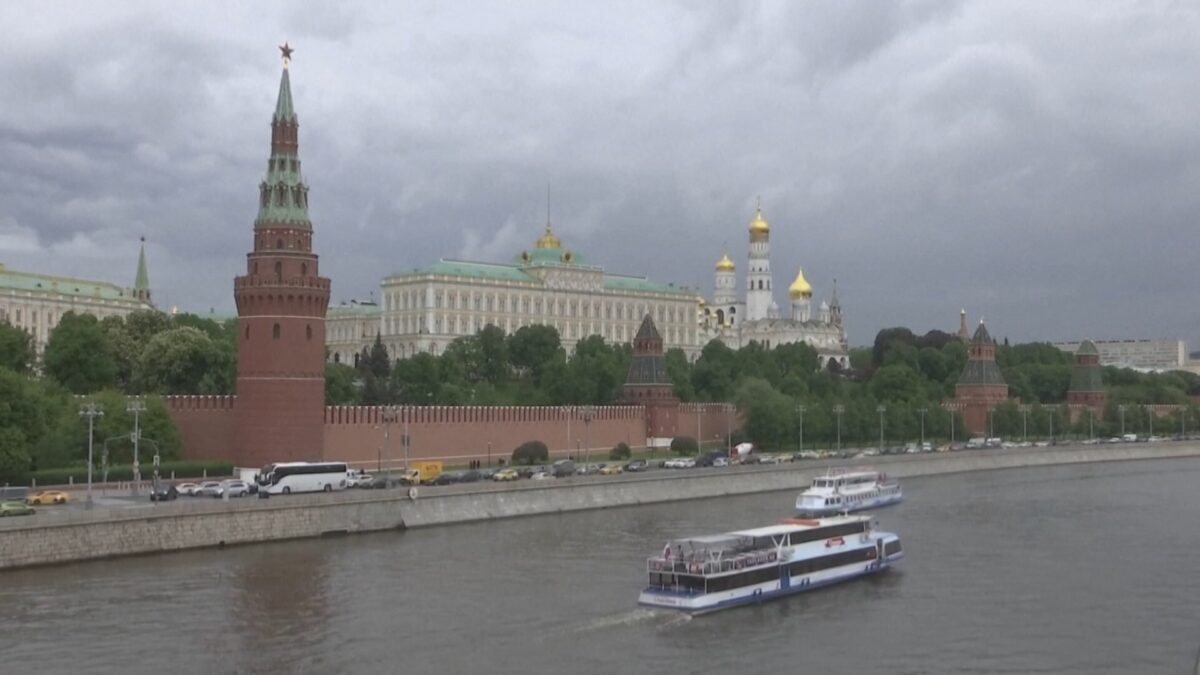 В честь празднования Дня Победы Минобороны РФ объявило перемирие 8 и 9 мая