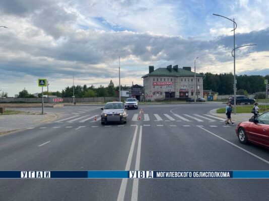 В Могилеве водитель такси сбил ребенка на пешеходном переходе