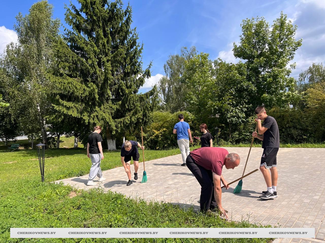 «С заботой о себе и о городе»: работающая молодежь Черикова приобщилась к подготовке ко Дню города
