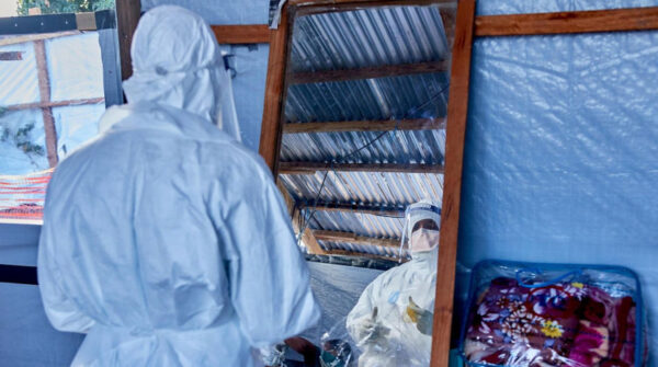 Вспышка Эболы на востоке ДР Конго может стать самой крупной в истории — СМИ