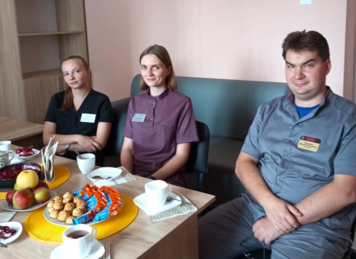 Новые лица в белых халатах: Чериковская ЦРБ радушно встретила молодых специалистов