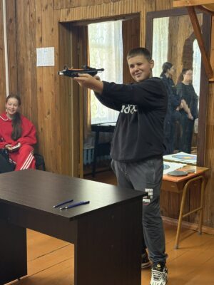 «Точно в цель»: в Черикове прошел арбалетный турнир для подростков