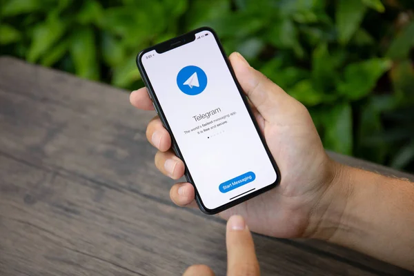 Почему Telegram временно удалили из App Store — пояснил Дуров